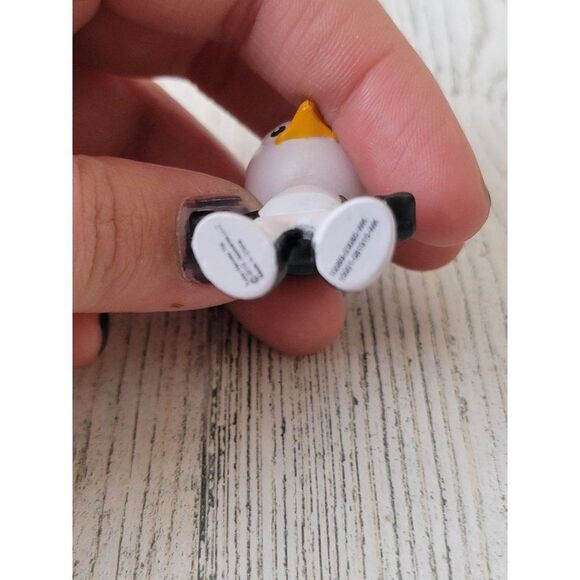 2015 Jazwares penguin guy Antarctica Xmas toy figure - Picture 4 of 4